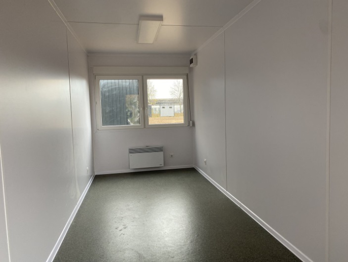 Contenedor de oficina 6,00 x 2,43 m