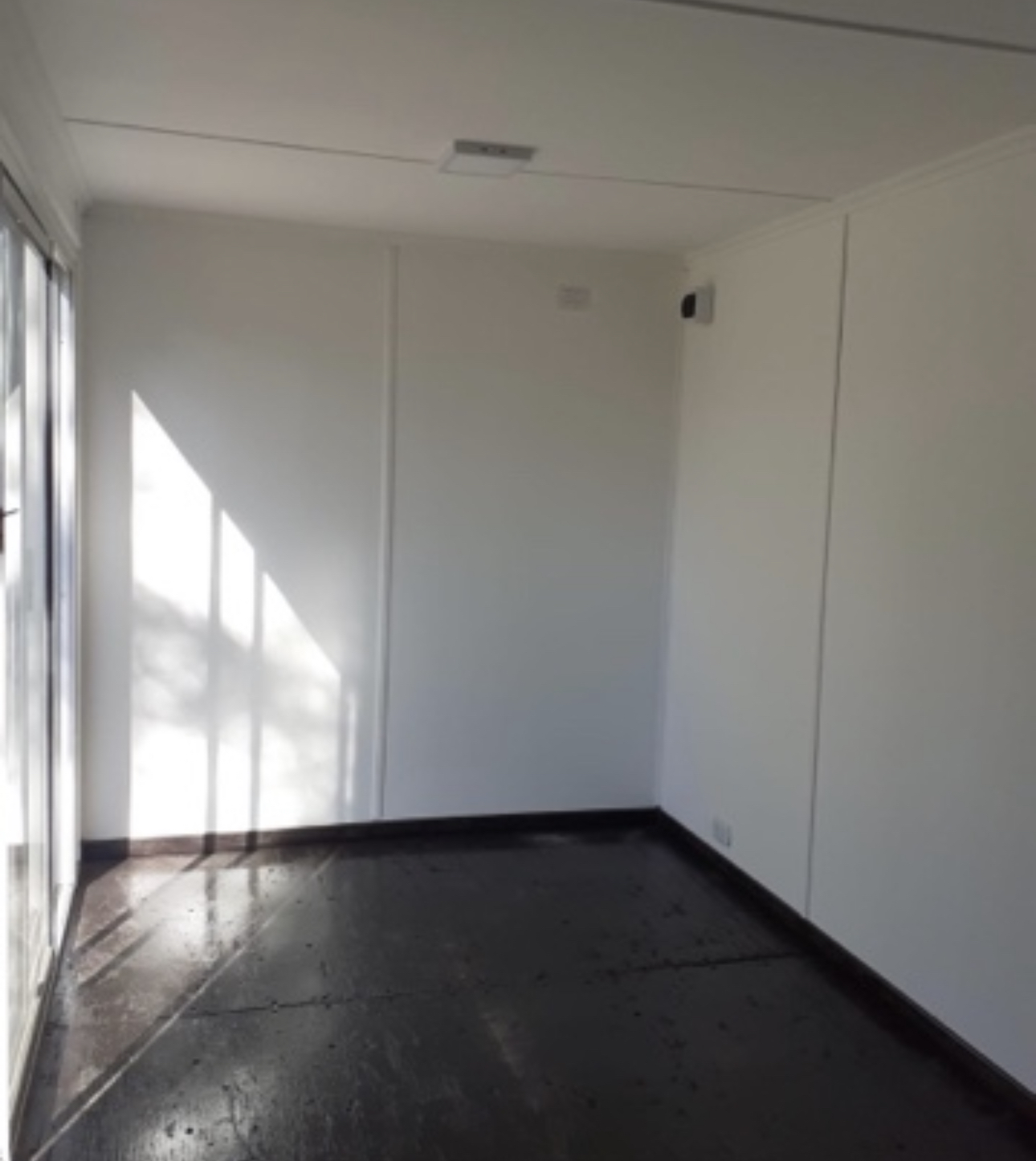 CONTENEDOR OFFICINA