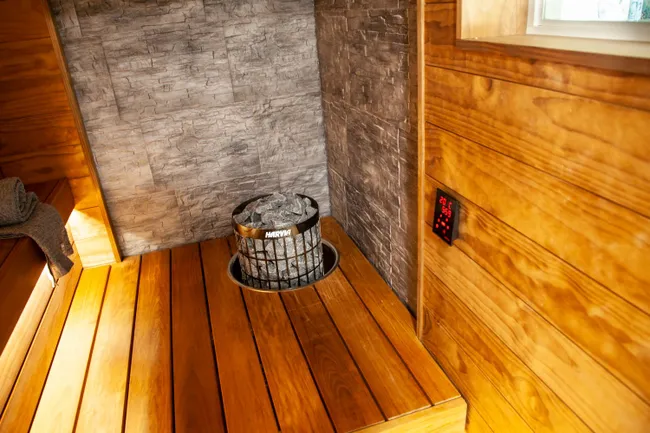 Calefactor para sauna Harvia Cilindro PC70XE 6.8 kW con unidad de control Xenio, acero negro
